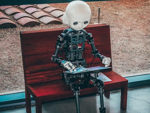 What Is Model Context Protocol (MCP)? The Standard That’s Changing AI Integration